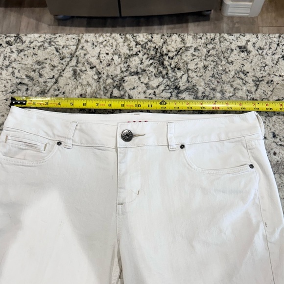 Elle Women’s Size 16 White Denim Mid Rise Cropped Pants Capris Jeans - Picture 7 of 11